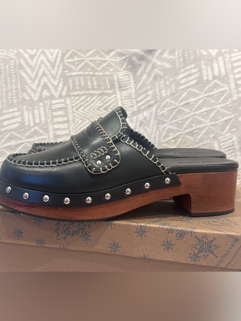Free People Blanket Stitch Clogs Black Leather Studded Mule Clogs 8.5 - Picture 2 of 8